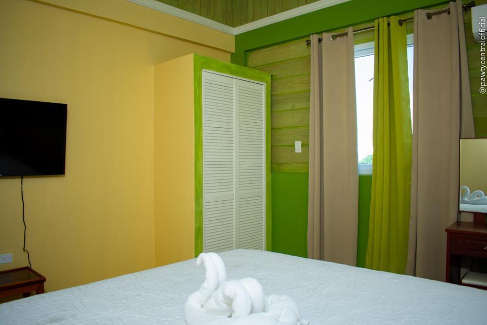 Ivs Bed And Breakfast Κίνγκστον Εξωτερικό φωτογραφία